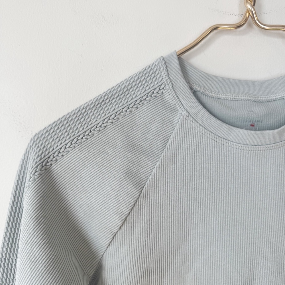 Aerie Big Chill Seamless Ribbed Long Sleeve Crop Top Stone Gray S - Picture 5 of 9